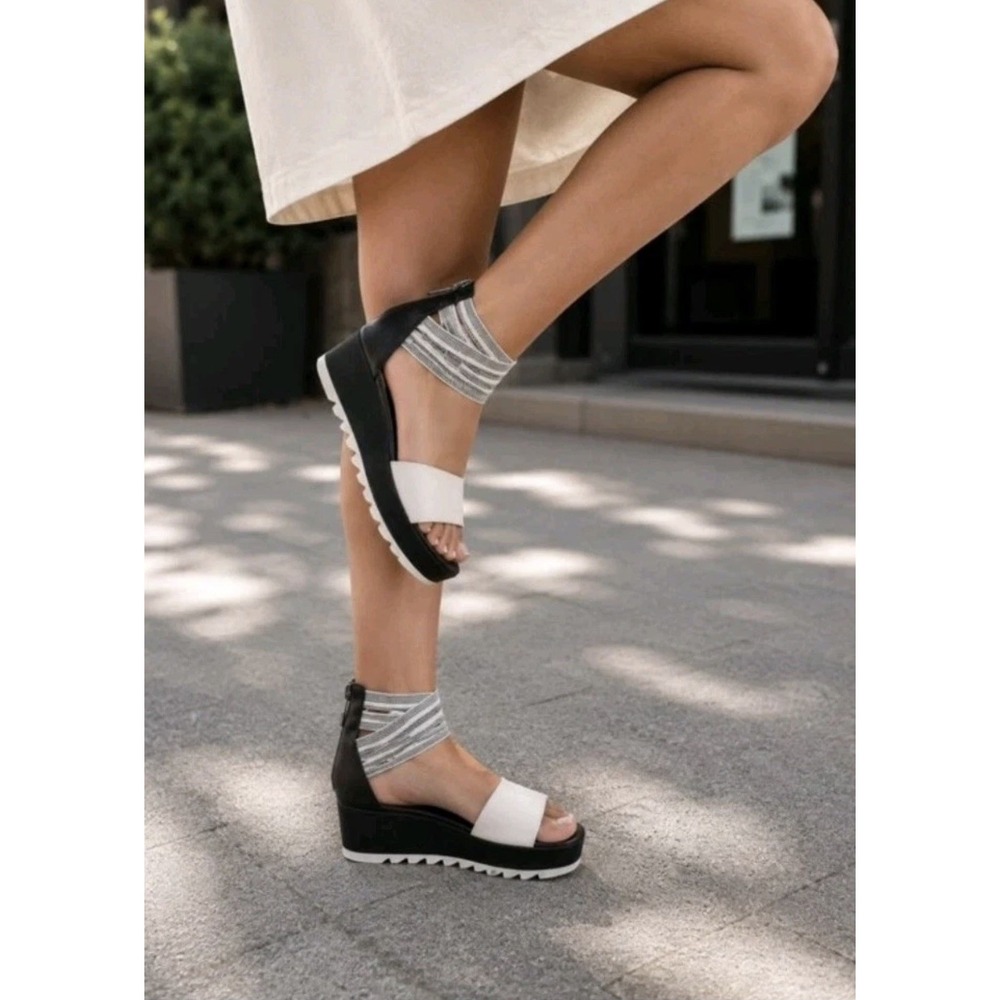 Sorel Cameron Black Cream Striped Flatform Chunky Ankle Strap Sandals Sz 10